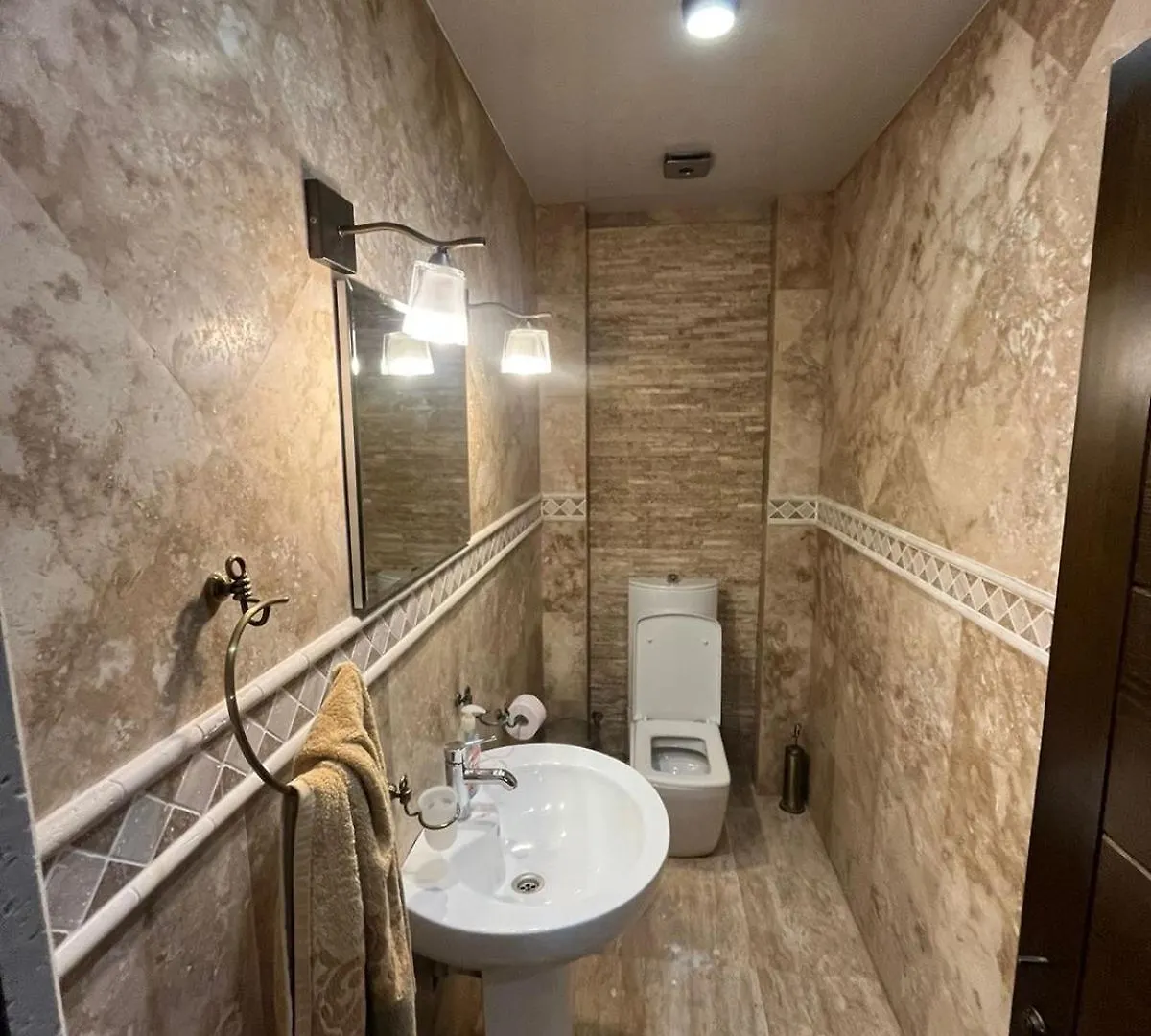 בית נופש Vintage Villa באטומי