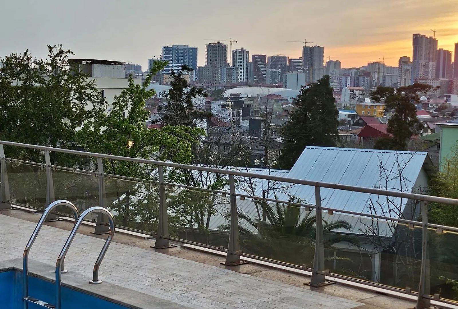 בית נופש Vintage Villa באטומי